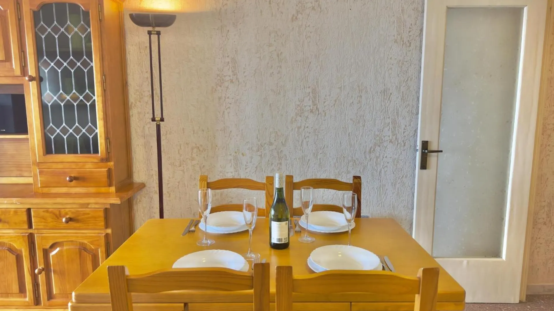 Monaco Apartman Roses