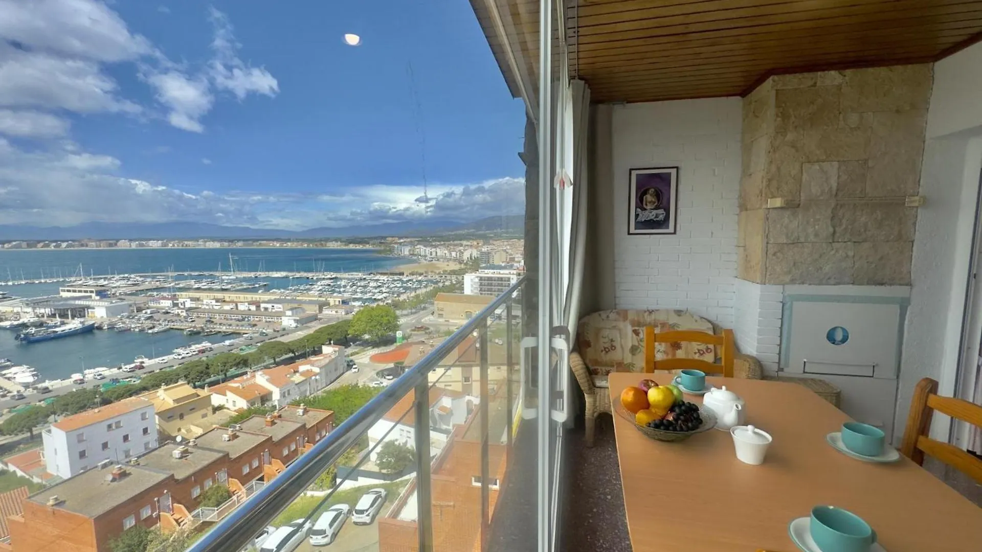 Monaco Apartman Roses